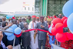 Nigeria United Nigeria Airlines Unveils 737 20
