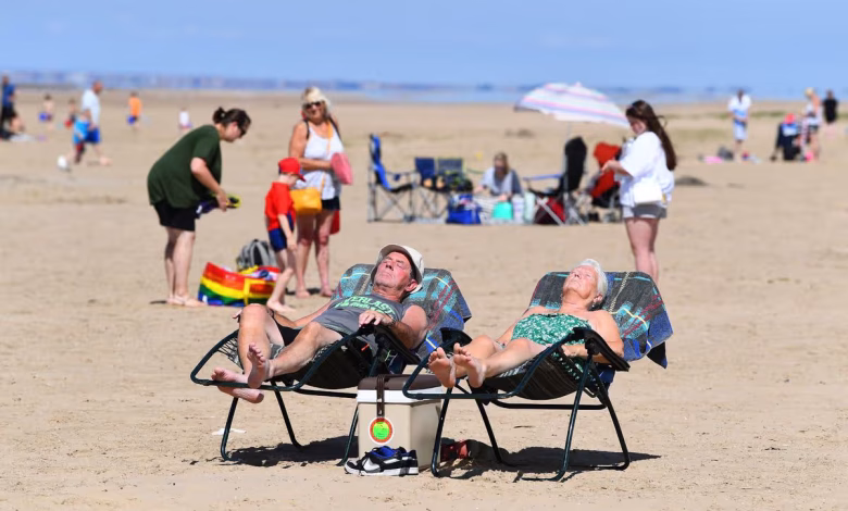 UK Heatwave Could Stretch Beyond Summer Holidays as Scorching Weather Persists