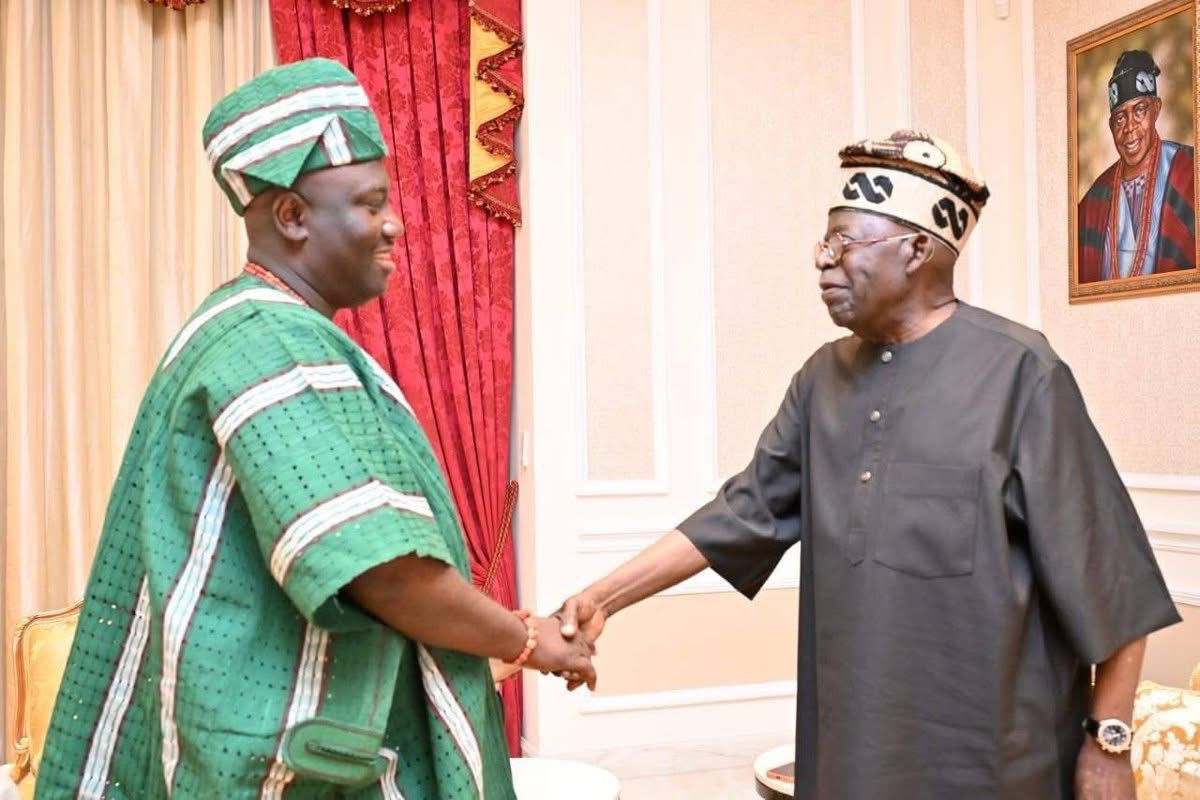Alaafin of Oyo, Oba Abimbola Akeem Owoade I with President Bola Ahmed Tinubu at his private residence in Bourdillon Ikoyi, Lagos