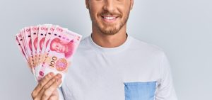 UK Workers Get £1,040 Pay Rise as Minimum Wage Jumps to £12.71/hour