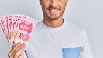 UK Workers Get £1,040 Pay Rise as Minimum Wage Jumps to £12.71/hour